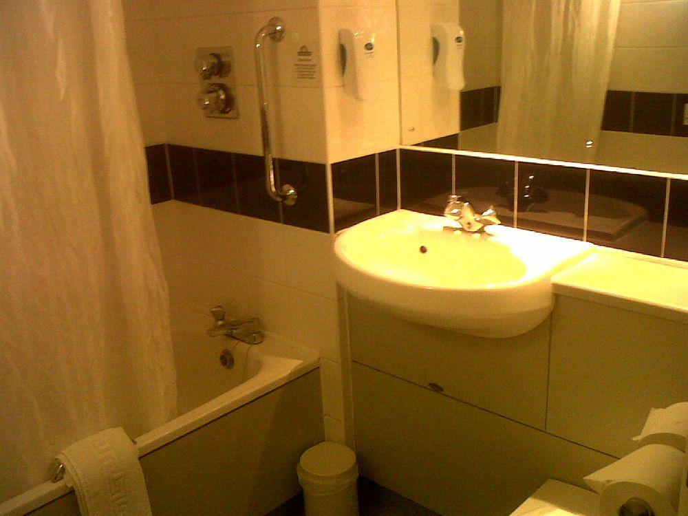Days Inn Michaelwood M5 Falfield Eksteriør bilde