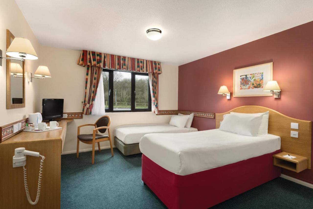 Days Inn Michaelwood M5 Falfield Eksteriør bilde