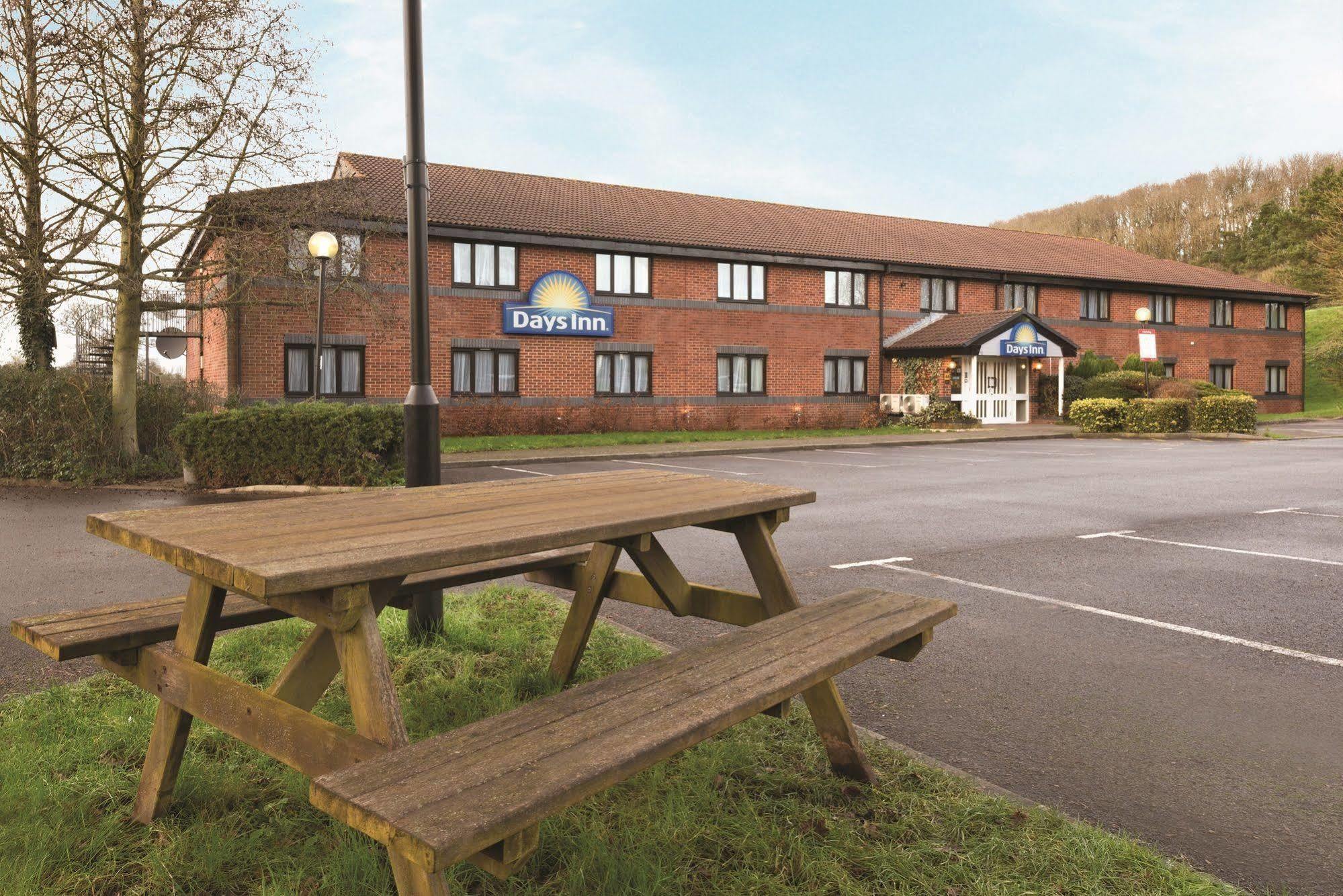 Days Inn Michaelwood M5 Falfield Eksteriør bilde