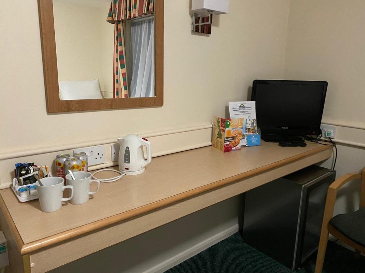 Days Inn Michaelwood M5 Falfield Eksteriør bilde